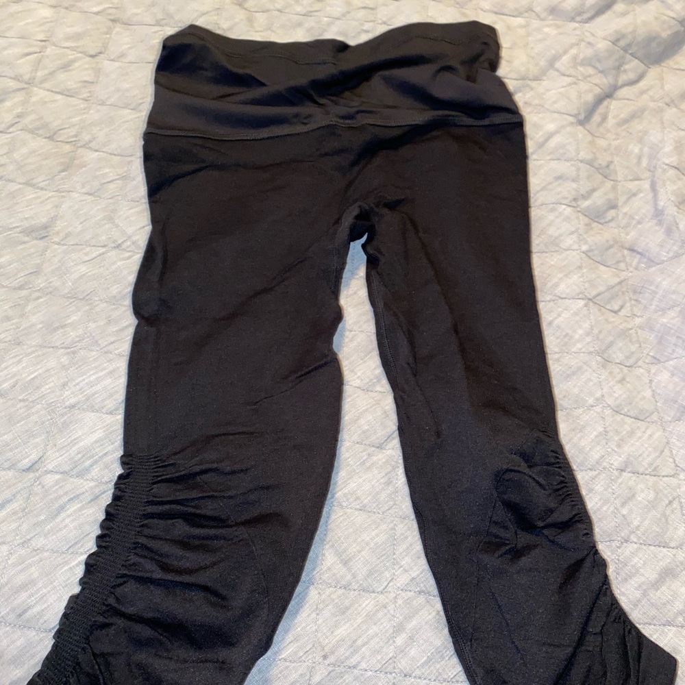 Maternity leggings crop